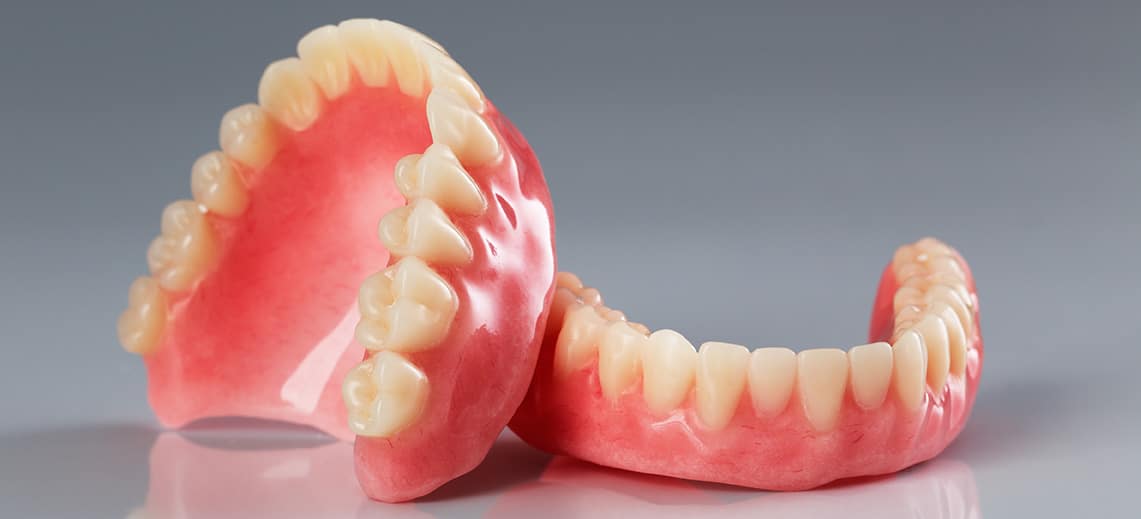 Traditional dentures